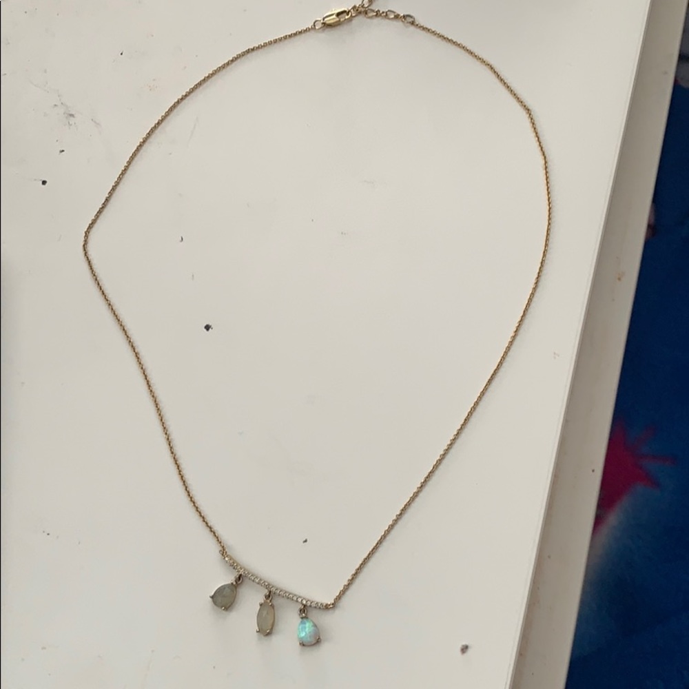 Necklace with three stones